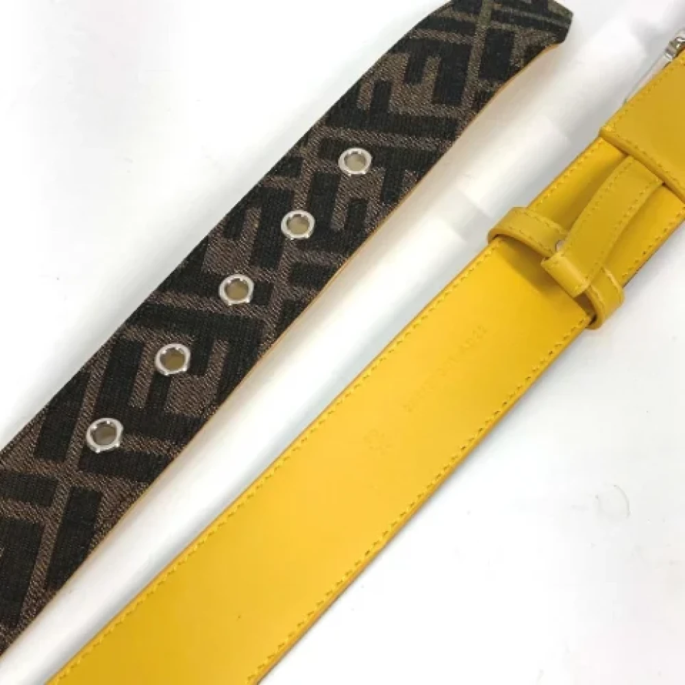 Fendi Vintage Pre-owned Leather belts Brown Unisex