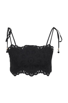 haut-noir-aw25-design-elegant-moderne