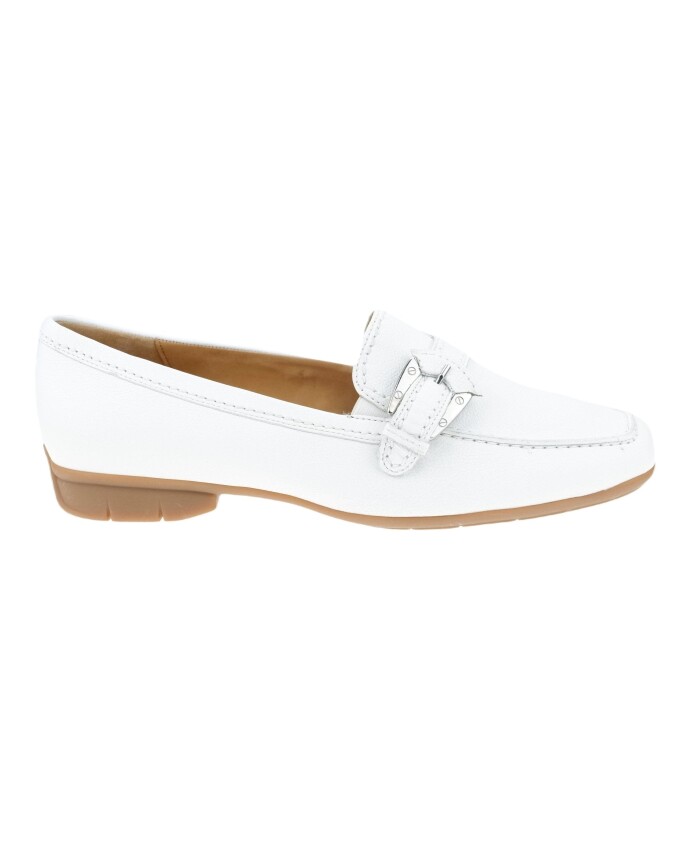 mocassins-en-cuir-a-enfiler