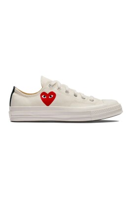 rod-hjarta-lag-topp-sneakers