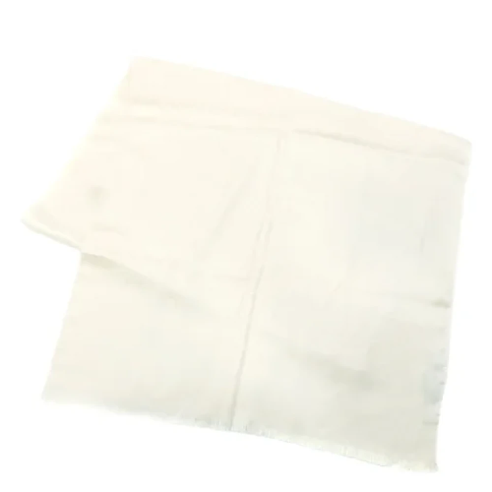 Salvatore Ferragamo Pre-owned Silk scarves White Dames