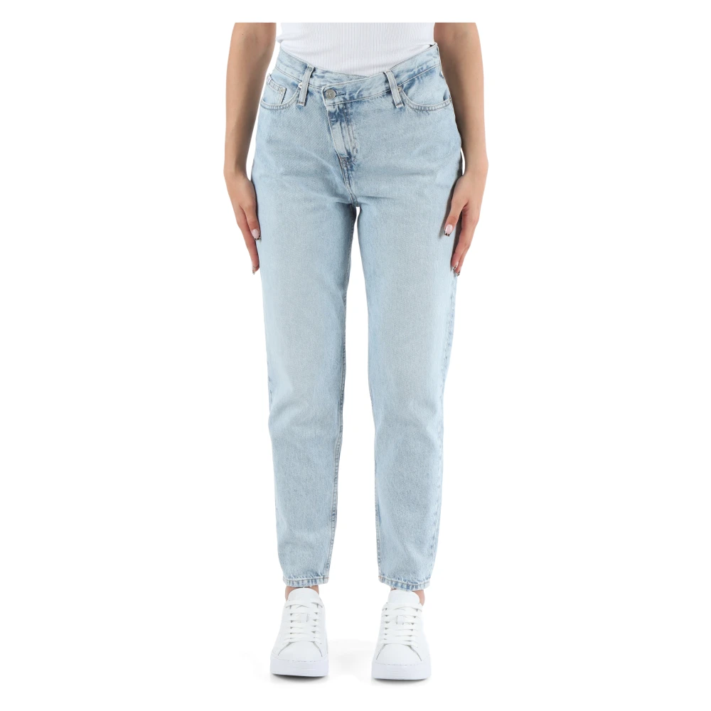 Calvin Klein Jeans Mom Fit Jeans met Gedecentraliseerde Sluiting Blue Dames