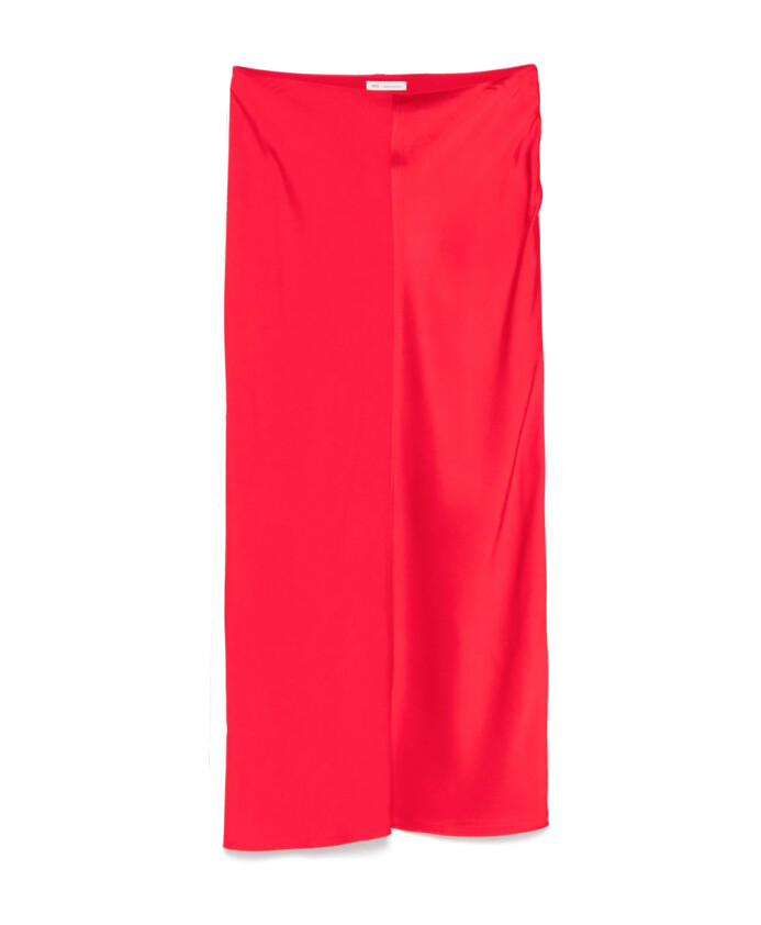 jupe-rouge-avec-fermeture-eclair-cote