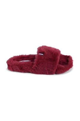 cozy-red-faux-fur-slippers