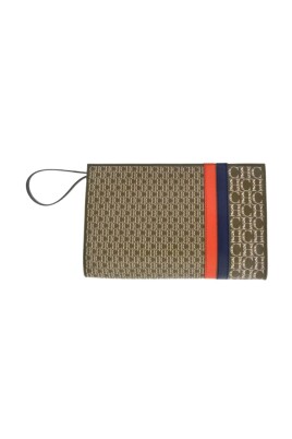 city-traveller-ascot-pung