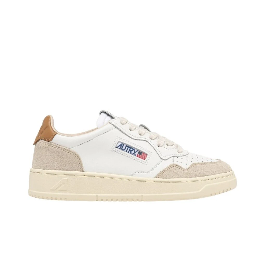 Autry Men's White Sneakers, 7 Uk, Medalist Low Trainers