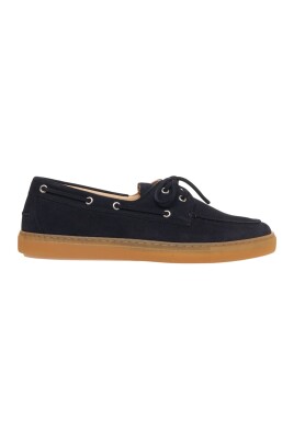 blue-laced-boat-shoes-stylish-fit