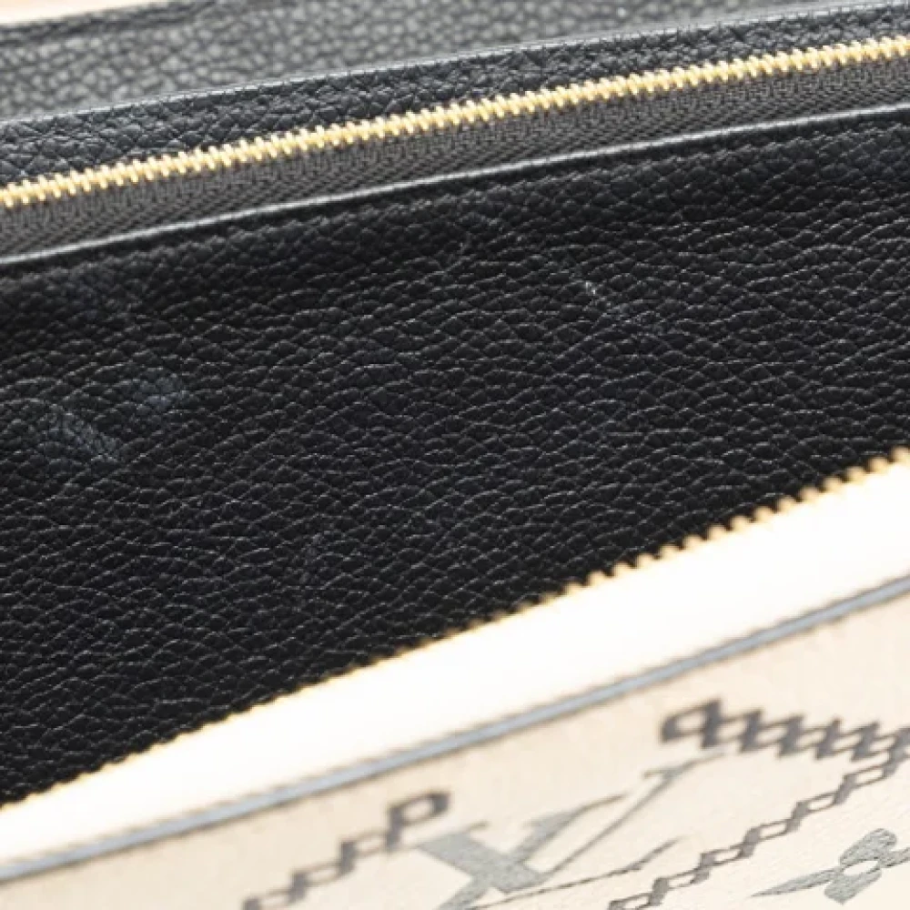 Louis Vuitton Vintage Pre-owned Leather wallets Beige Dames