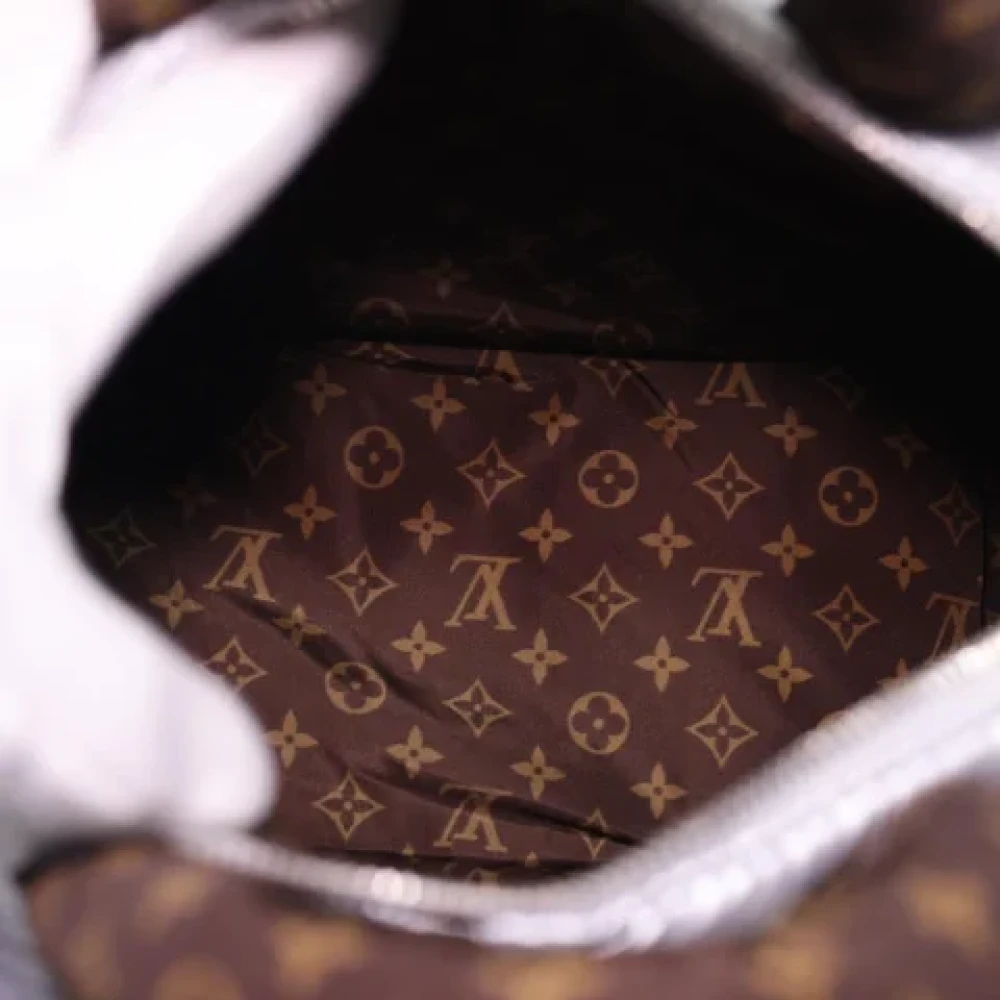 Louis Vuitton Vintage Pre-owned Fabric louis-vuitton-bags Gray Heren