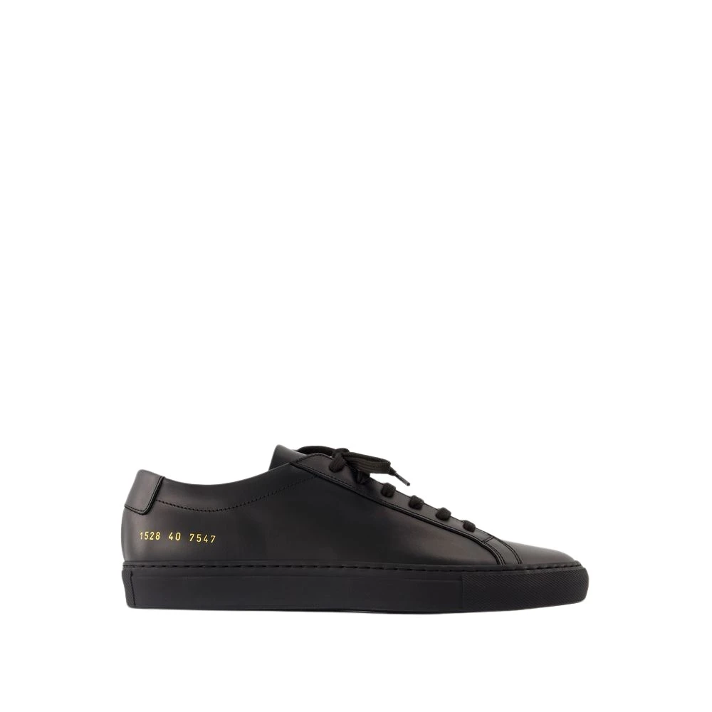 Common Projects Svart Läder Låg Topp Sneakers Black, Herr