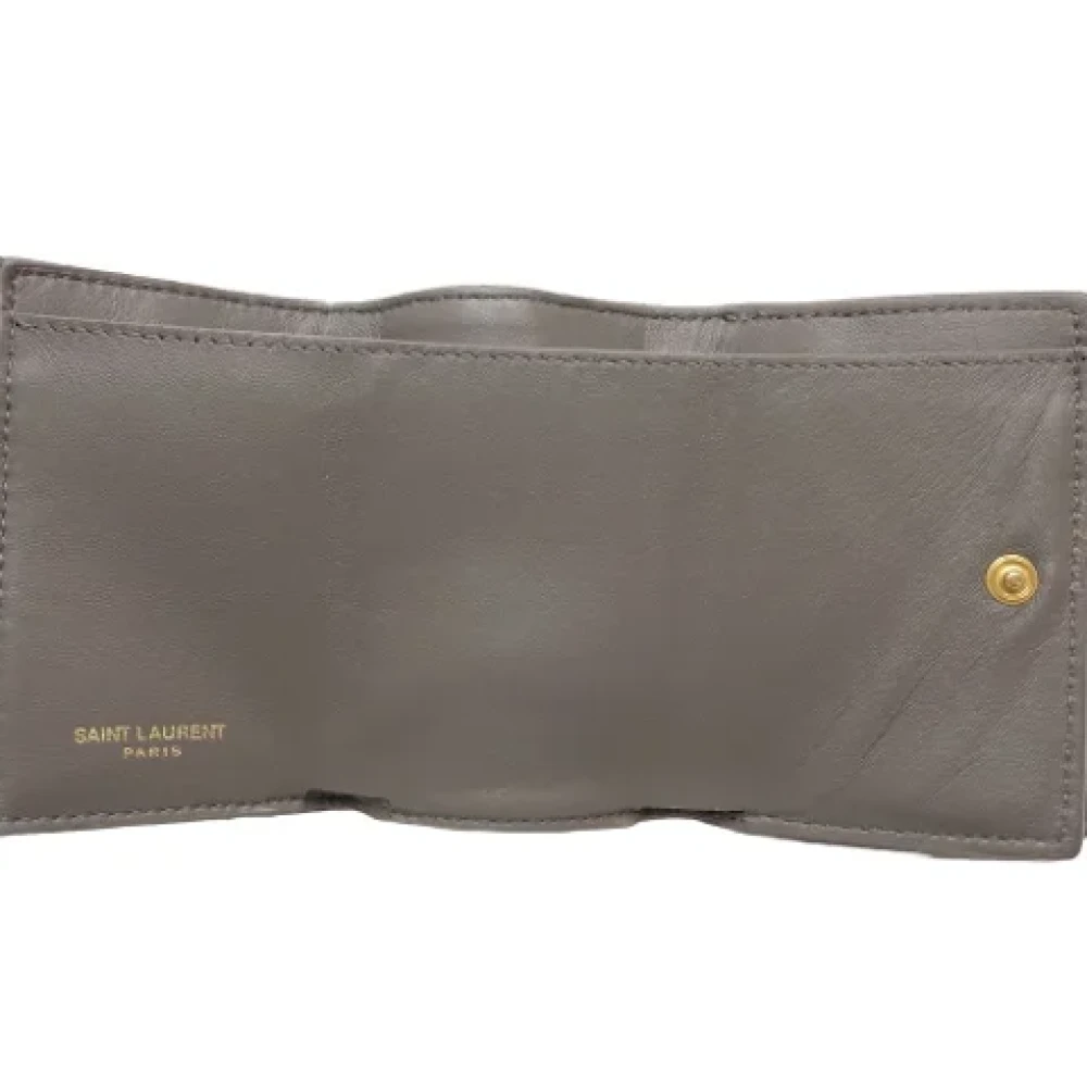 Yves Saint Laurent Vintage Pre-owned Leather wallets Gray Dames