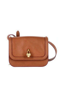 pre-owned-leather-shoulder-bags