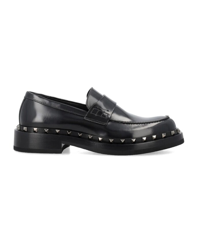 sandales-en-cuir-noir-rockstud