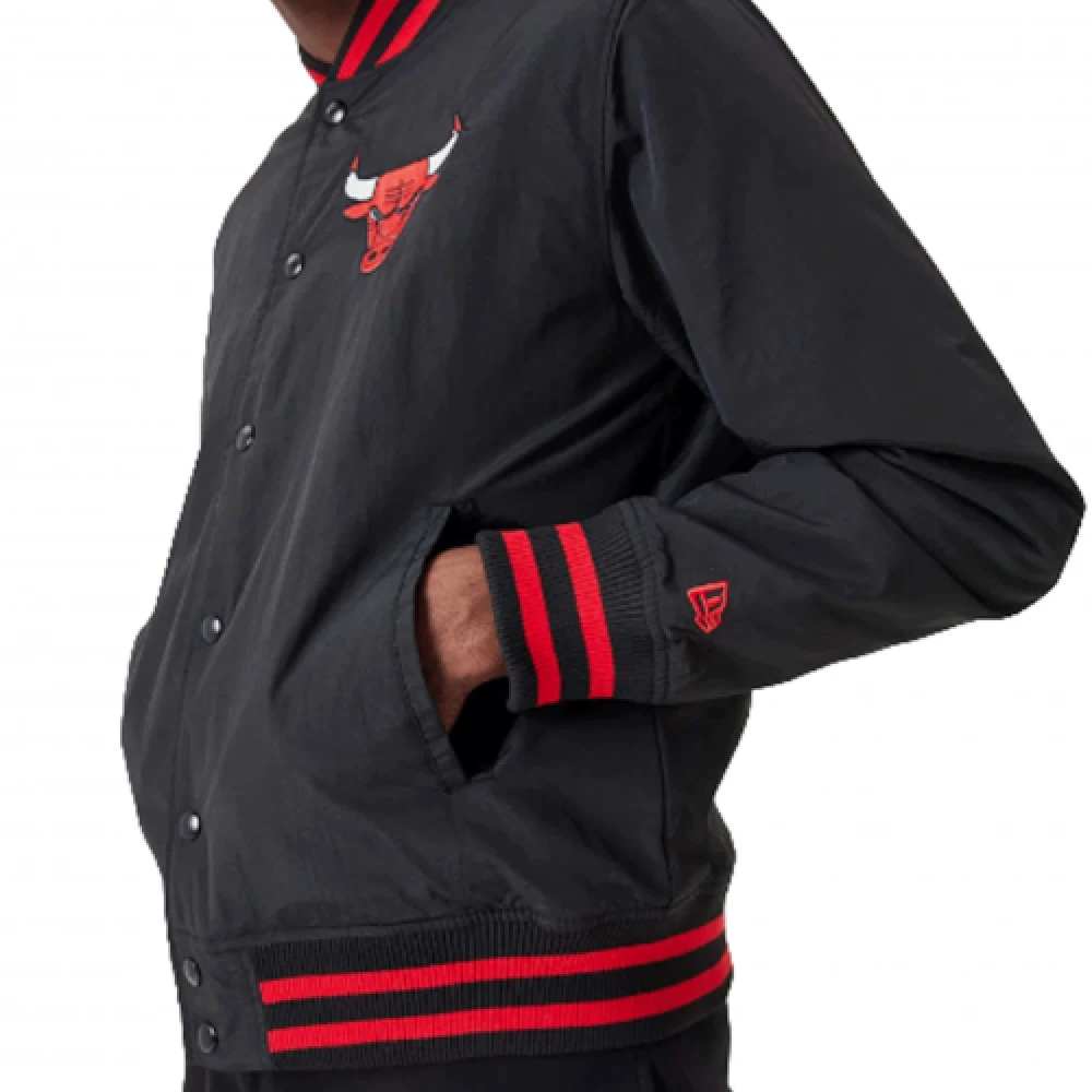 new era Chicago Bulls Bomberjack Rood Zwart Black Heren