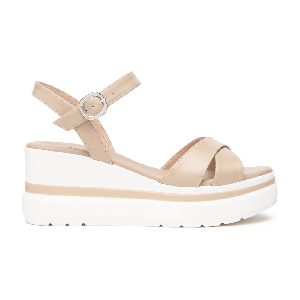 Shoes > Heels > Wedges - - Nerogiardini - Modalova