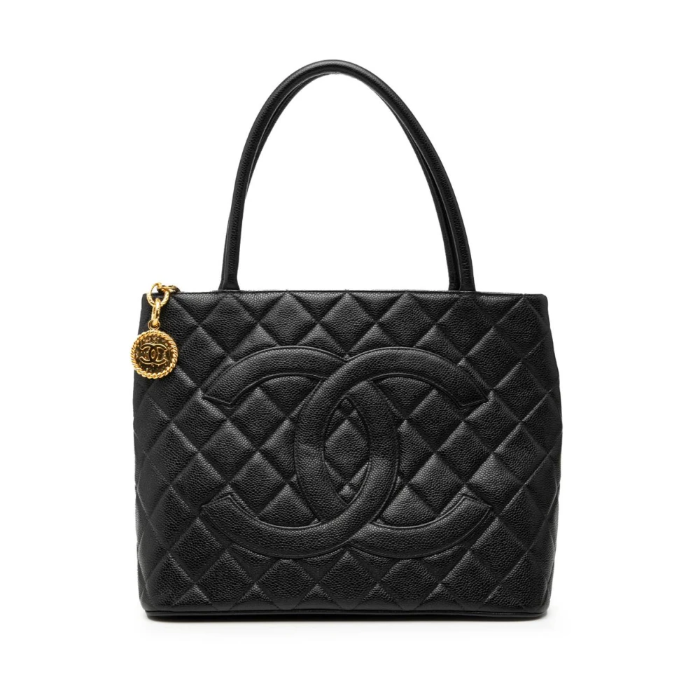 Chanel Vintage Women's Black Pre-Owned Vintage Quilted Tote Bag With Charm Accent