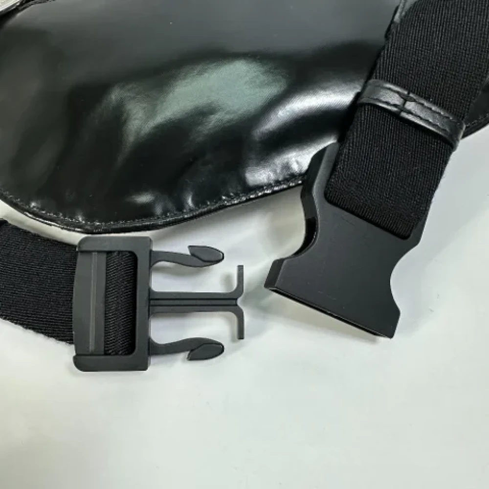 Burberry Vintage Pre-owned Leather crossbody-bags Black Dames