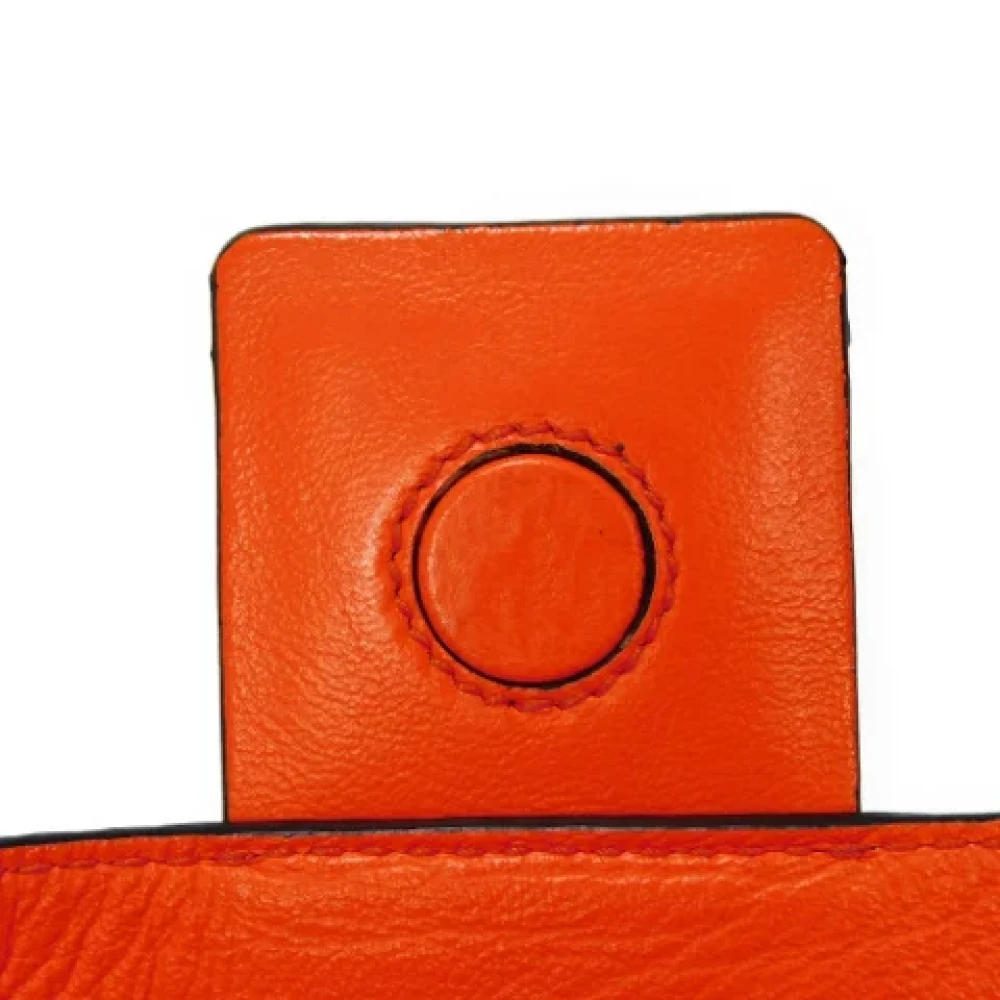 Loewe Pre-owned Leather shoulder-bags Orange Dames