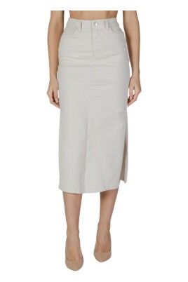 beige-zip-button-skirt-spring-summer