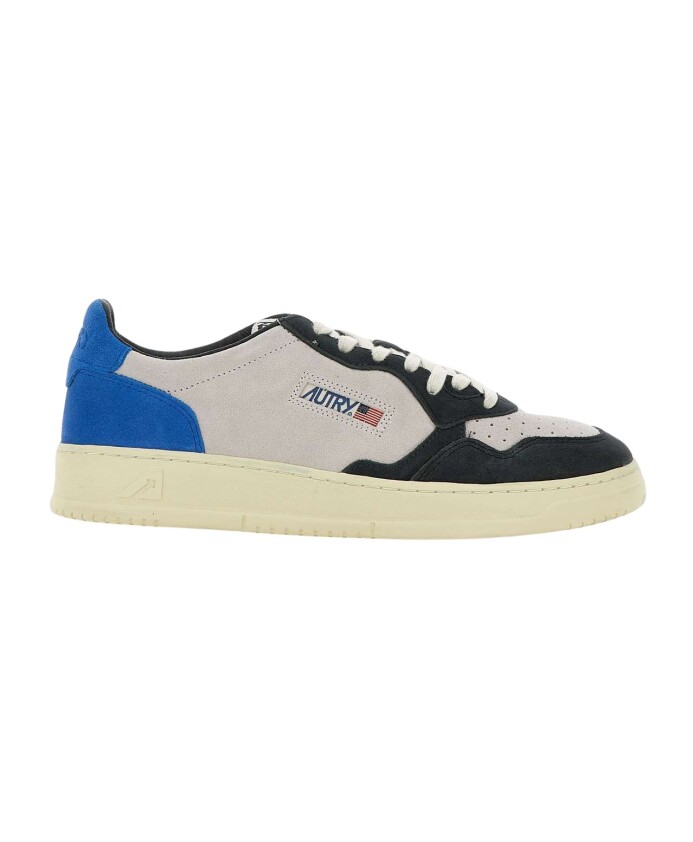 baskets-en-daim-multicolores-avec-bout-perfore