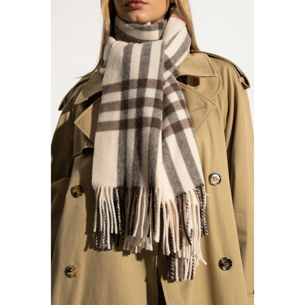 Burberry Kasjmier sjaal met franjes Pink Unisex