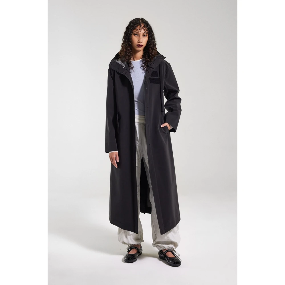 Stutterheim Matte Regenjas met V-Vormige Voorkant Black Dames
