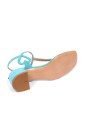 sandales-en-daim-bleu-clair
