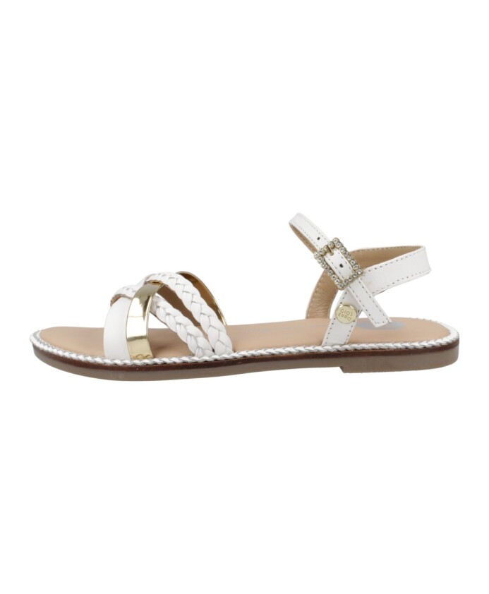 platta-sandaler-for-kvinnor