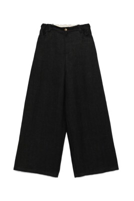 black-trousers-stylish-and-true-to-size