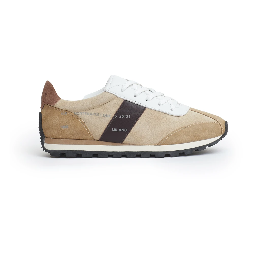 Hogan Sneakers van suède met bedrukte letters Beige Dames