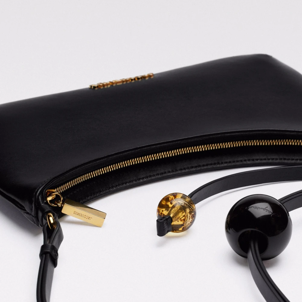 Jacquemus Zwarte leren schoudertas met parels Black Dames