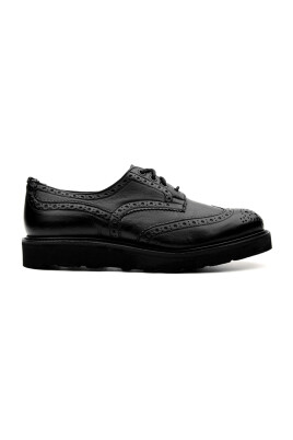 black-flat-shoes