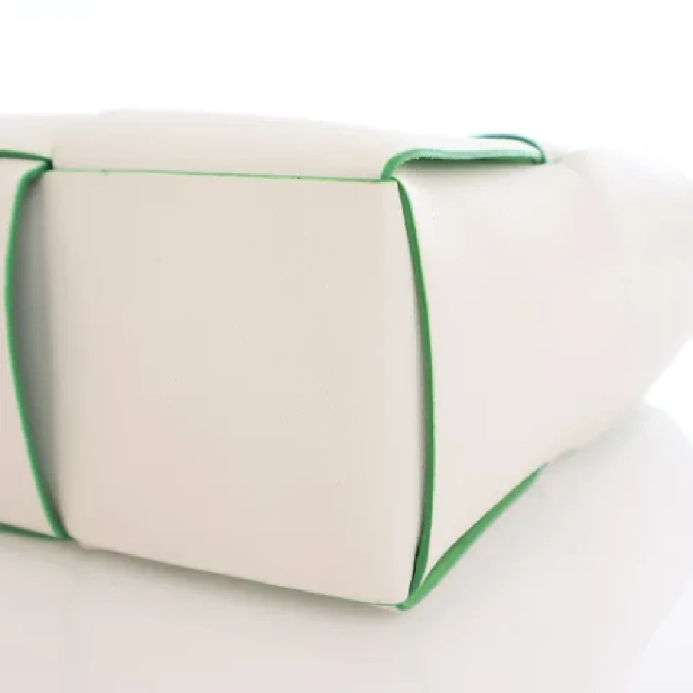 Bottega Veneta Vintage Pre-owned Leather handbags White Dames