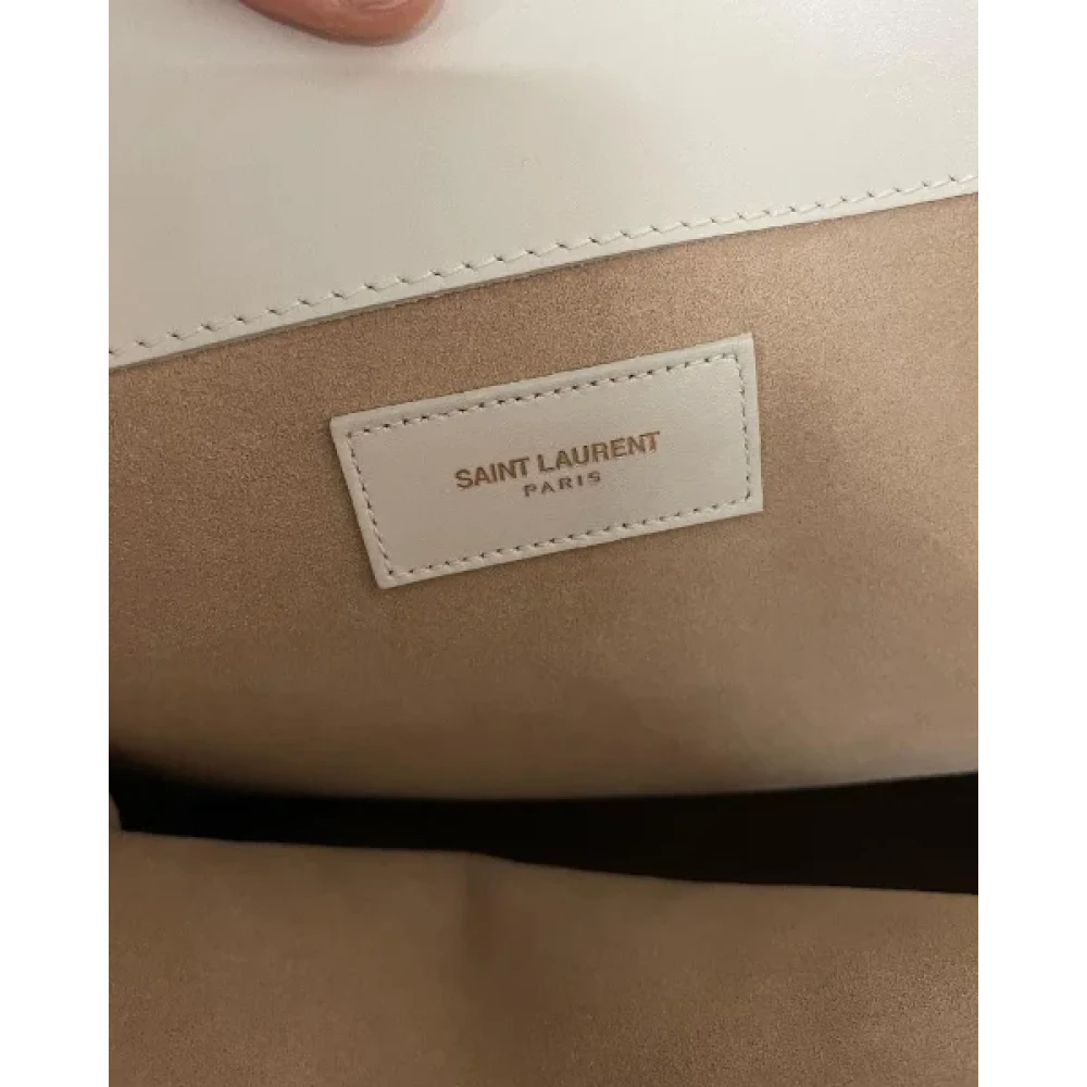 Yves Saint Laurent Vintage Pre-owned Leather handbags White Dames
