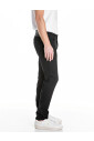 slim-fit-jeans