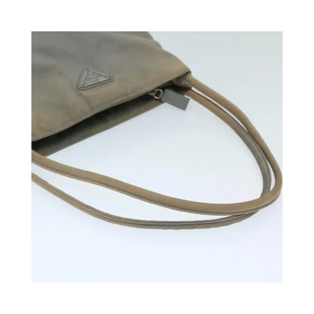 Prada Vintage Pre-owned Nylon handbags Gray Dames