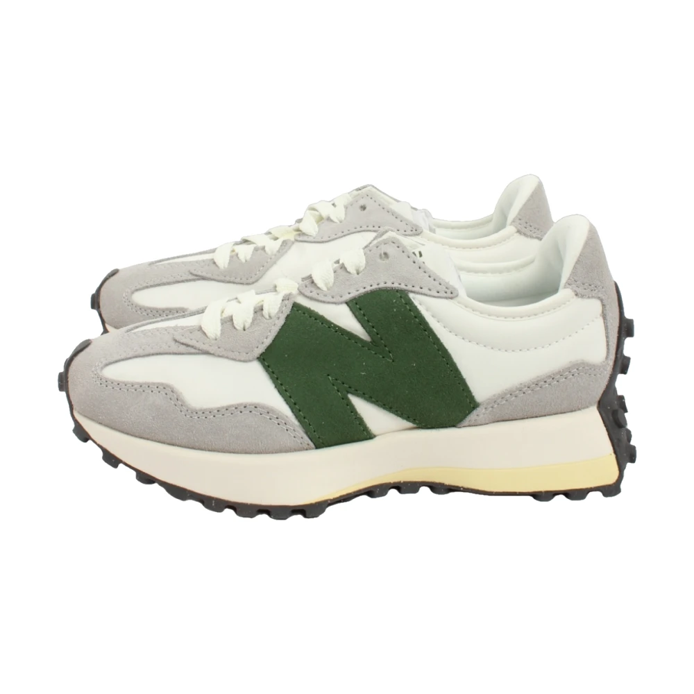 New Balance Women's Multicolor 327 Sneaker - Trainers - 3 Uk - Sport