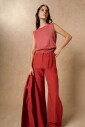 gilet-en-maille-de-lin-rouge-fonce