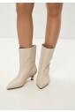 kitten-heel-bottines-dolly-blanc