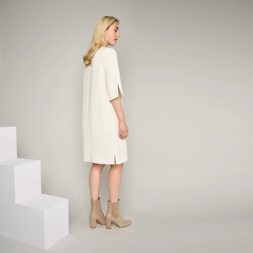 Marie Méro Elegante V-hals Jurk Beige Dames