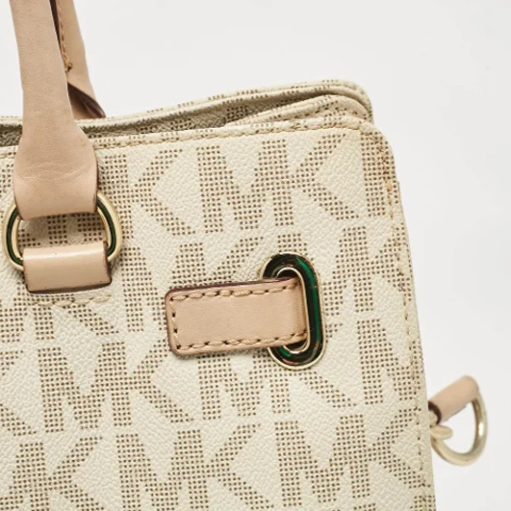 Michael Kors Pre-owned Leather totes Beige Dames