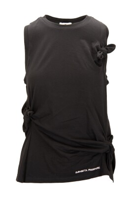 sleeveless-tops