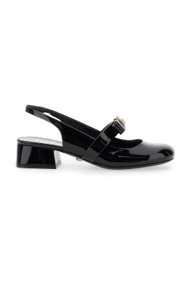 chaussures-de-ballerine-noires-a-talon