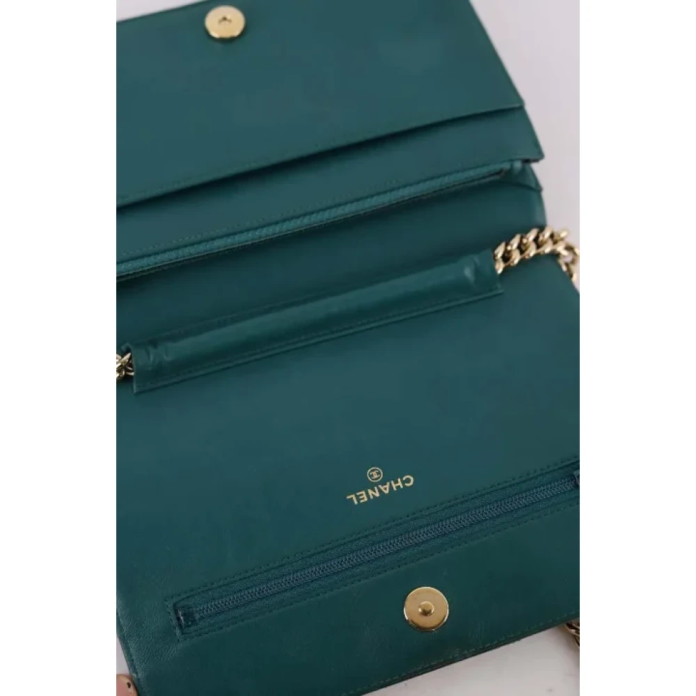 Chanel Vintage Pre-owned Leather shoulder-bags Green Dames