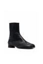 bottines-noires-en-cuir-a-bout-divise