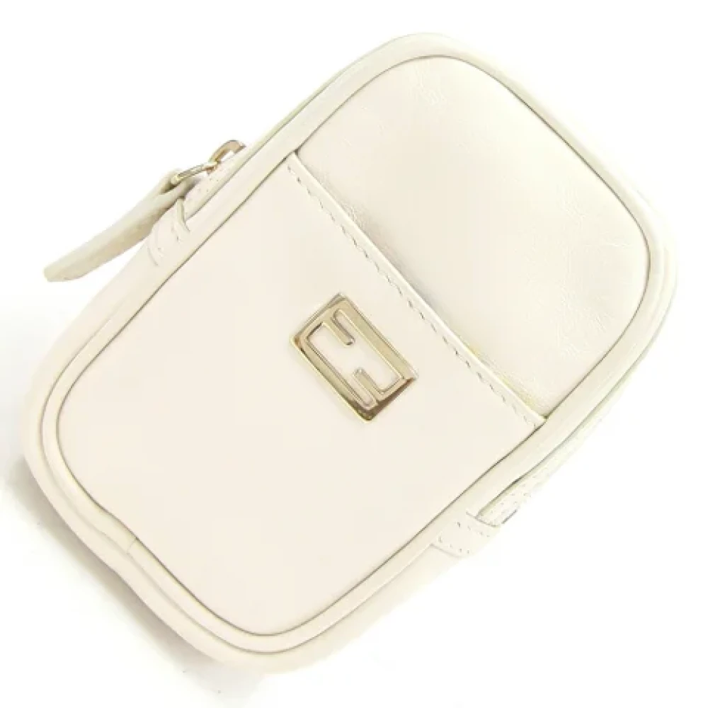 Fendi Vintage Pre-owned Leather clutches White Dames