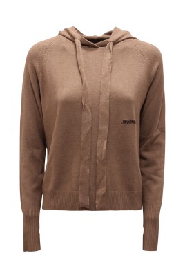 raglan-huvtroja-med-tumhal-broderi