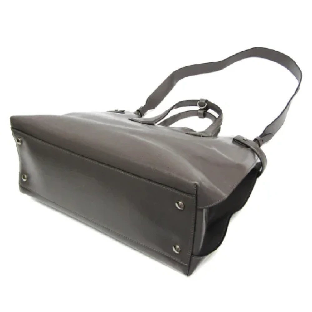 Burberry Vintage Pre-owned Leather shoulder-bags Gray Dames