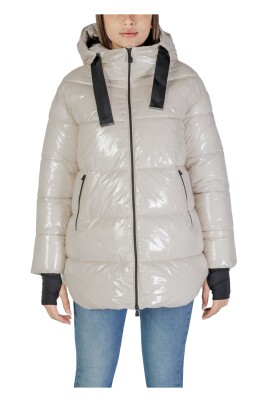 beige-turtleneck-hooded-jacket-with-zip