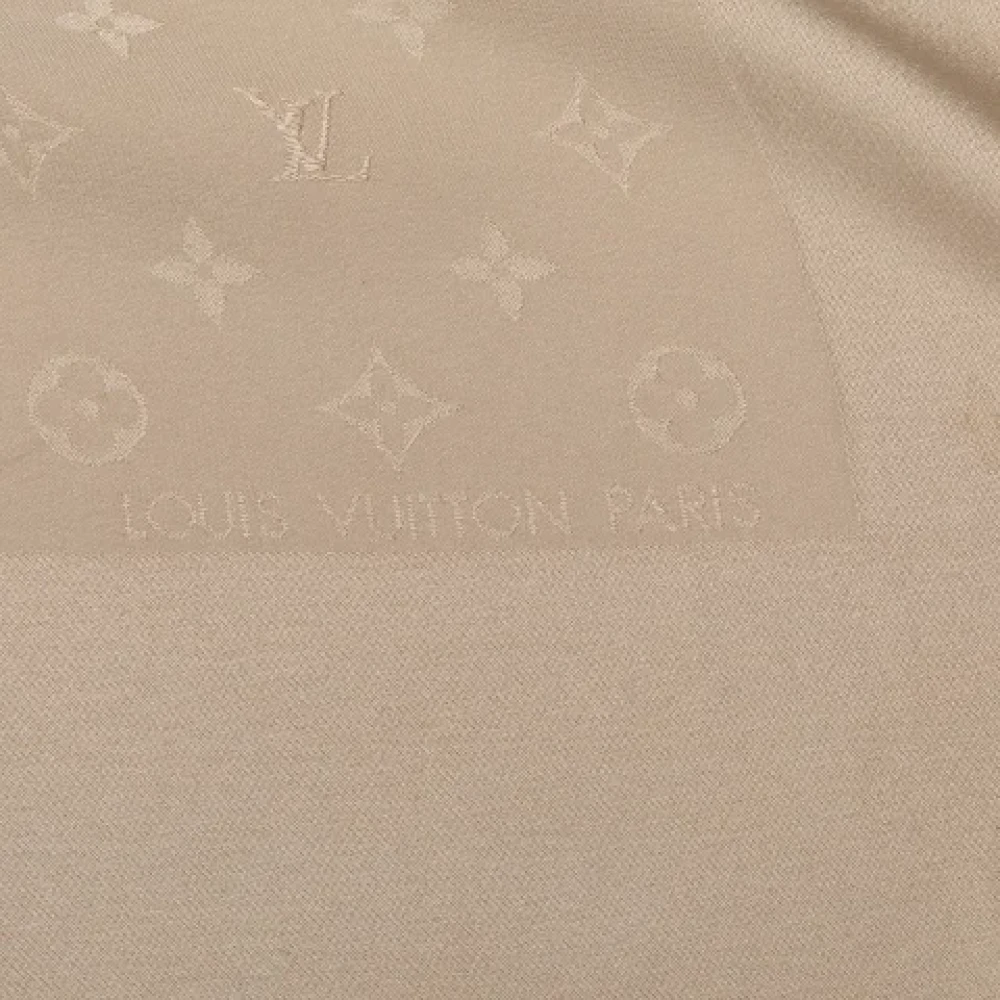 Louis Vuitton Vintage Pre-owned Silk scarves Beige Dames